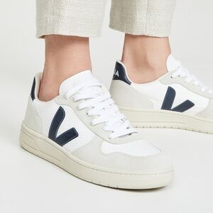VEJA V-10 White & Navy Tennis Sneakers Size 35 US 4